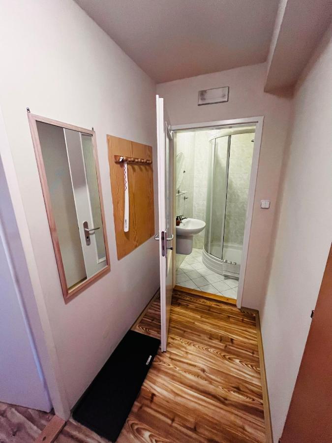 Jested Golf Restaurace A Penzion Svetla pod Jestedem Kültér fotó